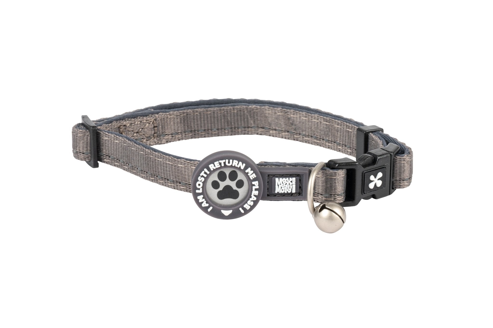 Max & Molly cat collar with safety buckle, bell, and ID tag – adjustable and comfortable for everyday wear.